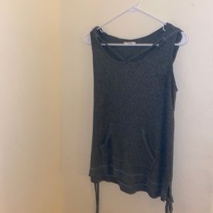 Sleeveless sweater- size small